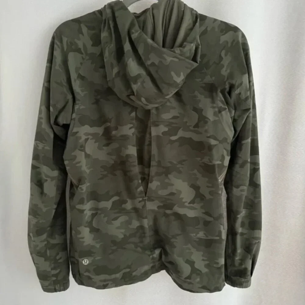 Lululemon Rise & Shine Jacket II Savasana Camo Fatigue Green - Picture 9 of 12
